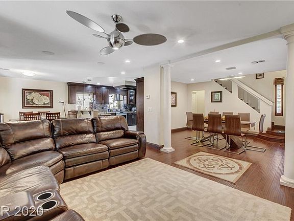 5th image of 7453 Jacaranda Leaf St