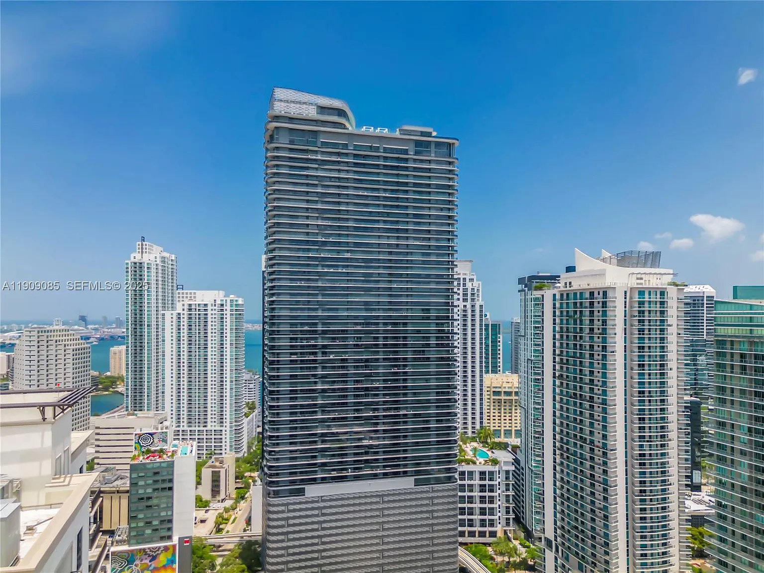 1 bed, 665 sqft, $4,550 — Photo 3