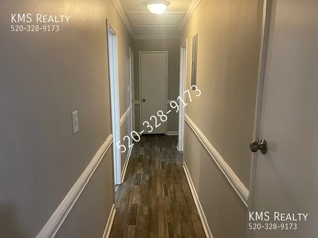 221 Southbrook Dr — Photo 5