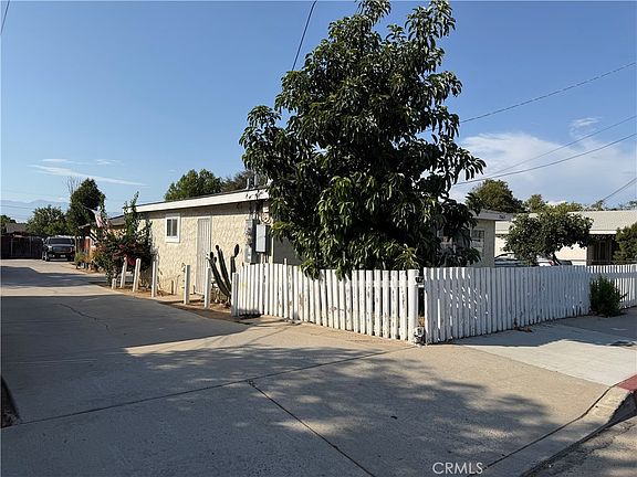 3rd image of 7563 Lincoln Ave