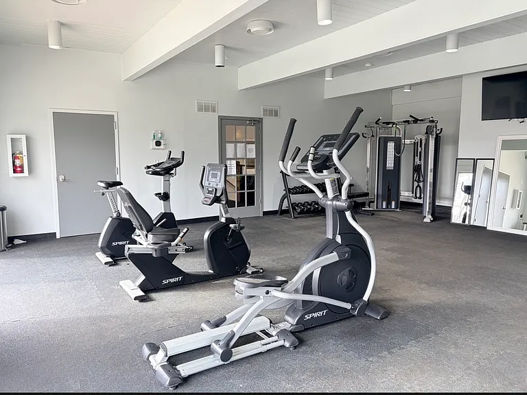 2 Villa Verde Dr #201 — Photo 9