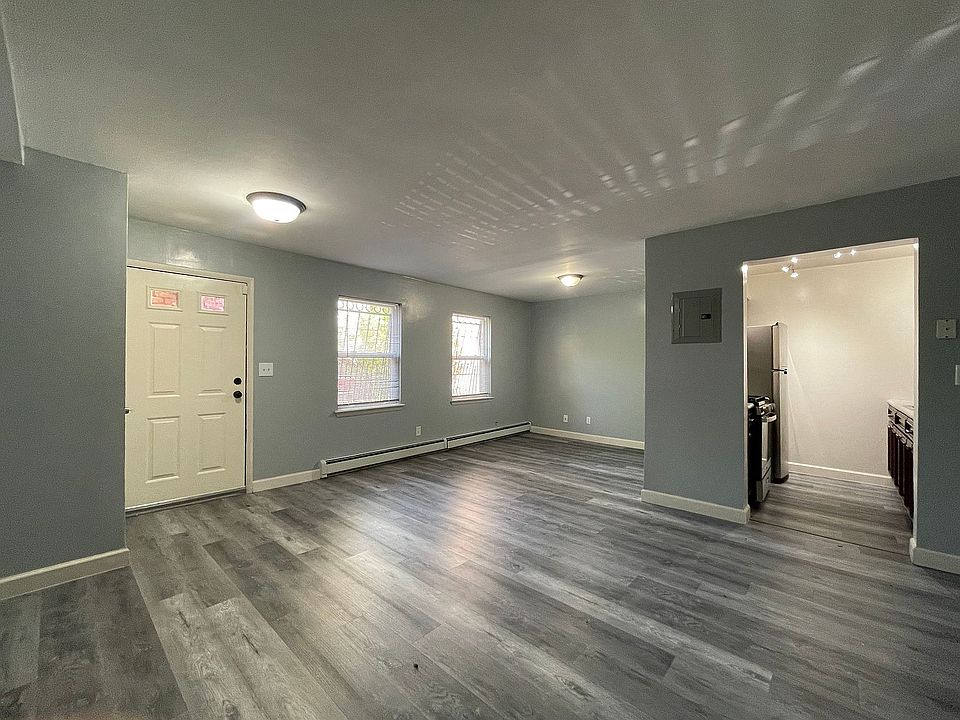 1st image of 677 Marcy Ave Floor 1