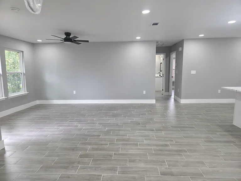 3914 Southlawn St — Photo 3