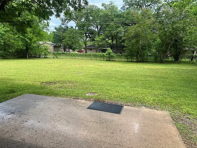 407 Fairway Dr — Photo 28