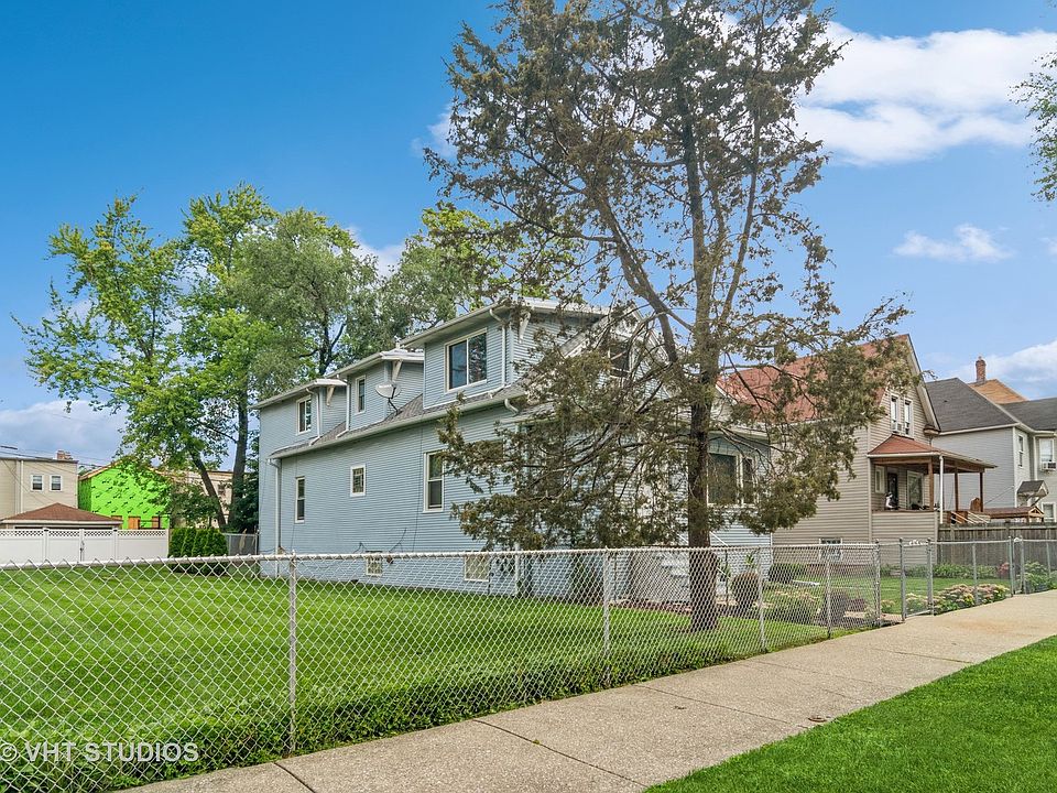 2nd image of 4922 W Race Ave
