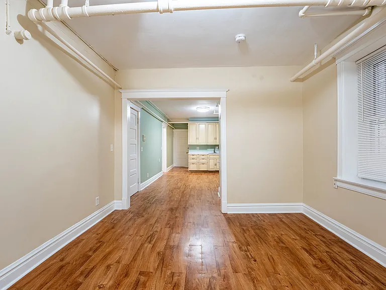 1012 N Oakley Blvd #G — Photo 3