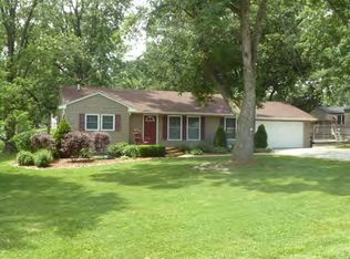 2325 S Richmond Rd, Decatur, IL 62521