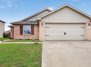 2019 Limestone Dr, Grand Prairie, TX 75052