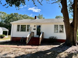 103 Laurel Ave, Hamlet, NC 28345