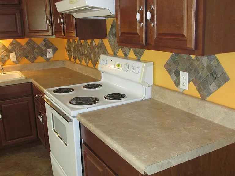 304 Walker St — Photo 10