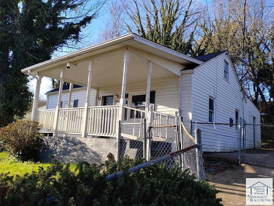 1st image of 704 Pace St