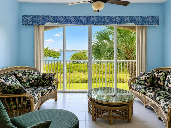32 Harbour Isle Dr W, Fort Pierce, FL
