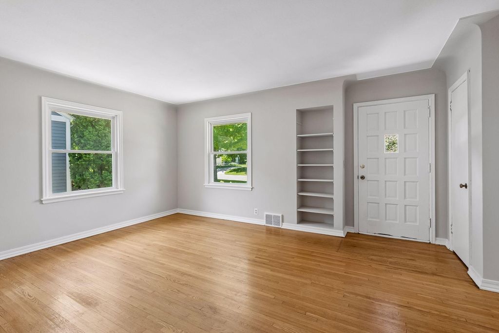 5605 York Ave S, Edina, MN - View 3