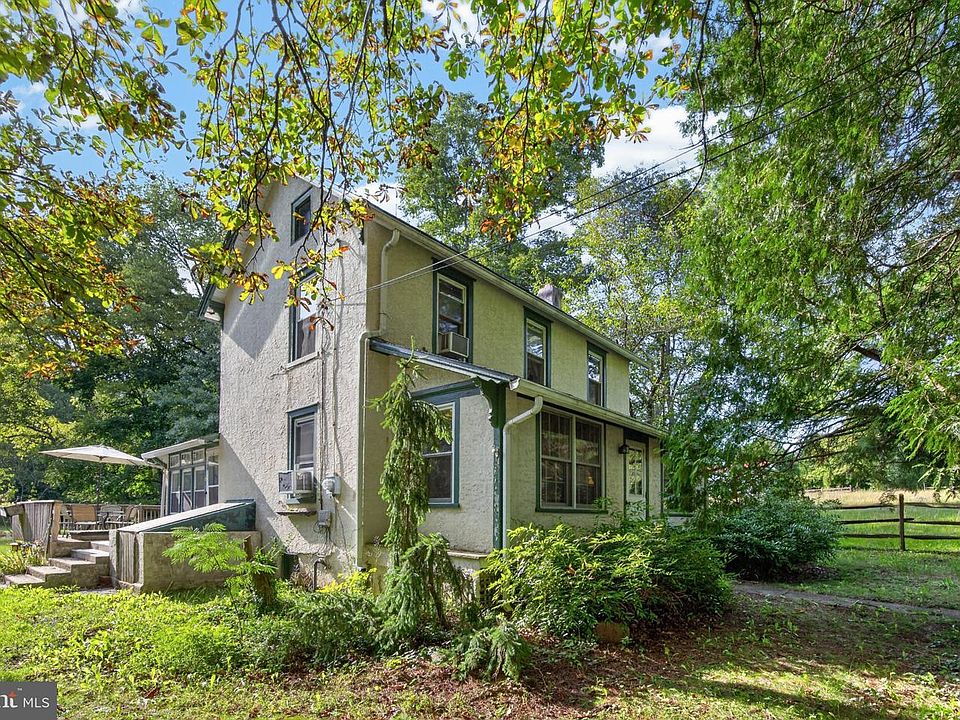 1st image of 131 Pine Swamp Rd