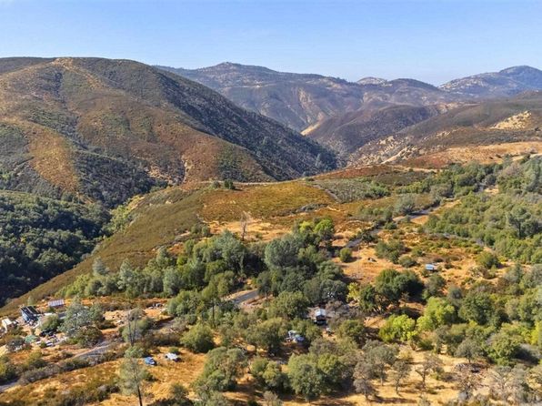 8675 Priest Coulterville Rd, Big Oak Flat, CA 95305