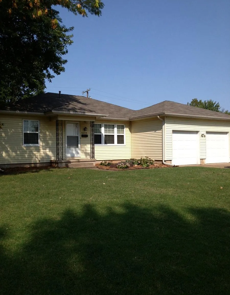 4902 S Cincinnati Avenue — Photo 1