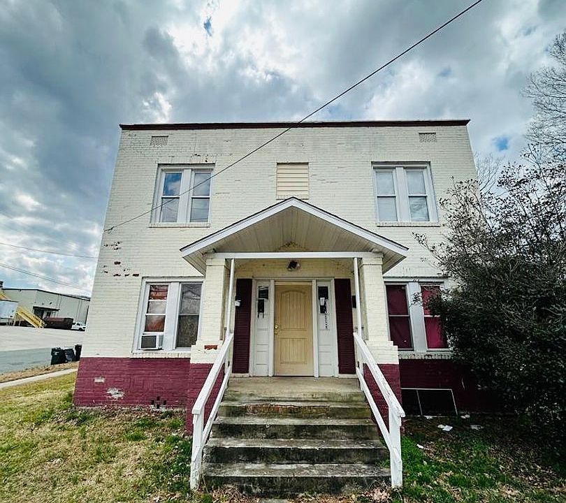 1st image of 202 W Holt St #C
