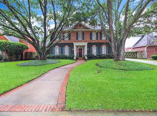 19515 Laurel Park Ln, Houston, TX 77094