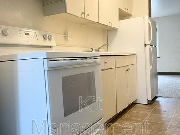 4th image of 3805 Berkeley Dr