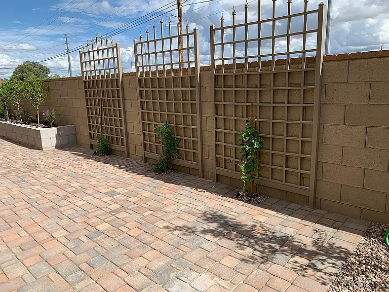 715 N Sparrow Dr — Photo 24