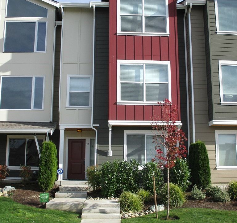 1st image of 17408 118th Avenue Ct E