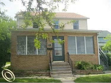 416 Cass St photo 1