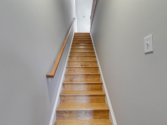 4th image of 1401 N 32nd St #2