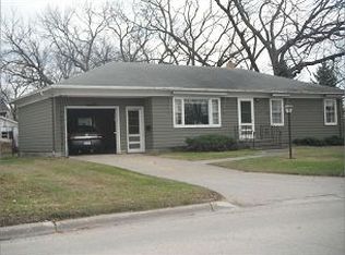 208 Superior St, Emmetsburg, IA 50536