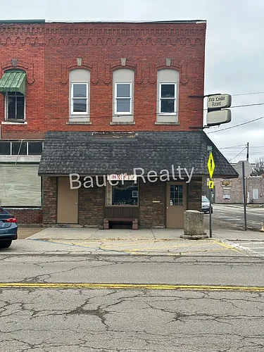 43 E Main St Photo 1