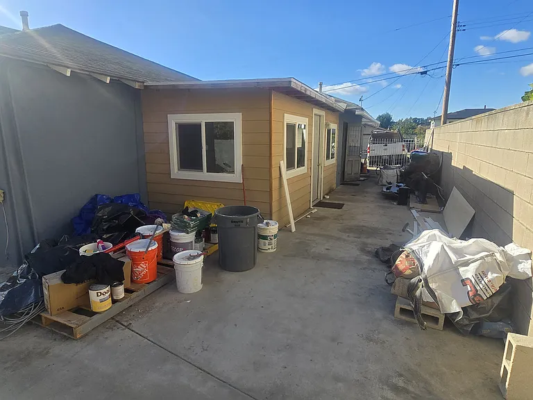 5539 Santa Margarita St — Photo 28