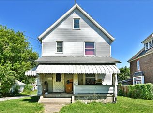 653 S State Line Rd, Sharon, PA 16146