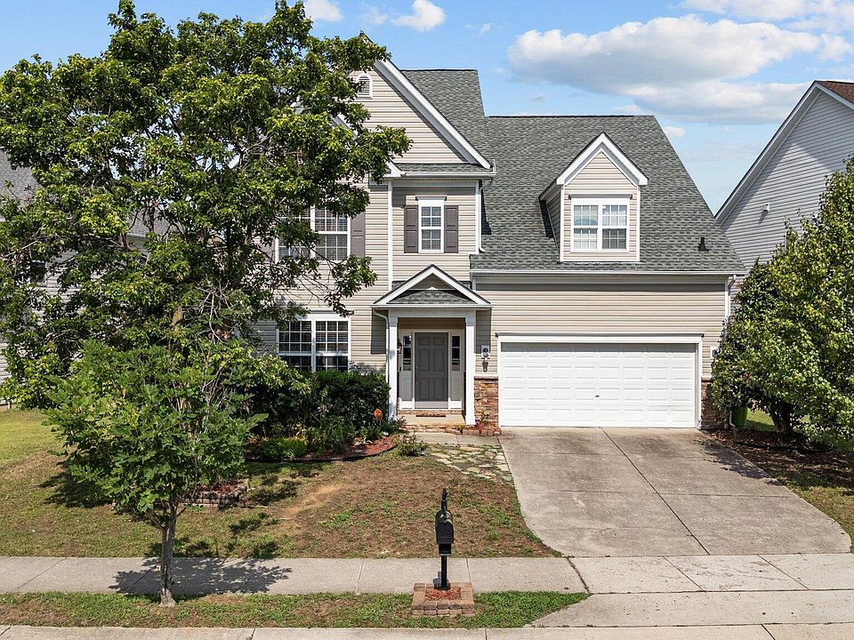 1st image of 6424 Amber Bluffs Cres