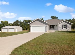 400 Ash Dr, Marshfield, MO 65706