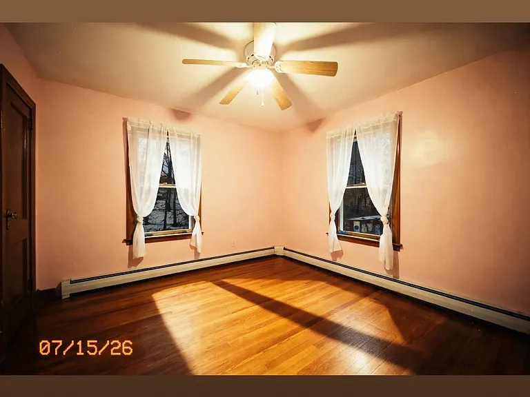 118-120 Patterson St #1 — Photo 5