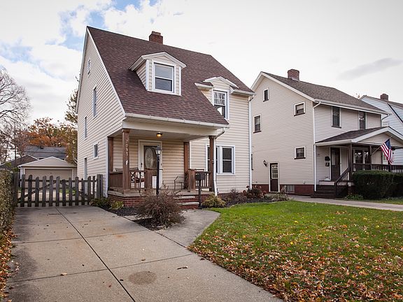 4th image of 2093 Lincoln Ave