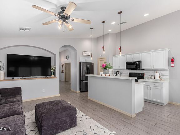5th image of 25769 W WATKINS Street