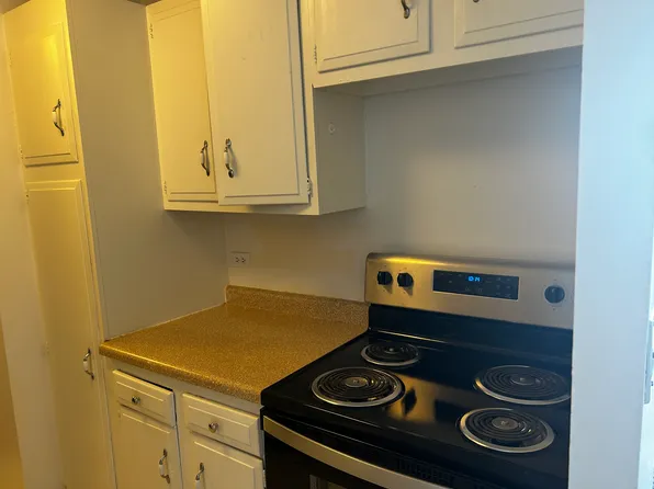 6171 N Sheridan Rd, Chicago, IL