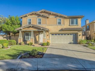 7983 Hemingway Ct, Fontana, CA 92336