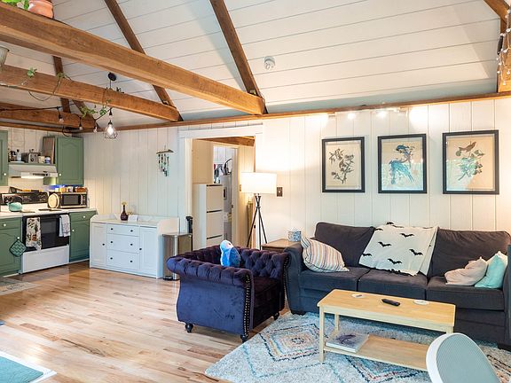 5th image of 8273 E Fleener Rd