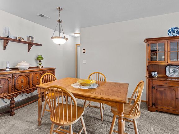 3rd image of 210 E Remer ROAD #101