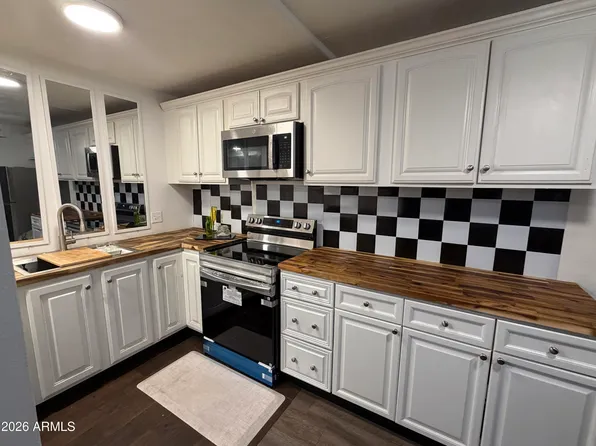 700 W UNIVERSITY Drive #122, Tempe, AZ 85281