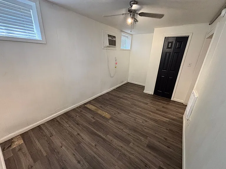 621 N Leverett Ave — Photo 7