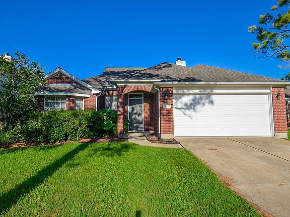 4th image of 811 Spring Valley Ct