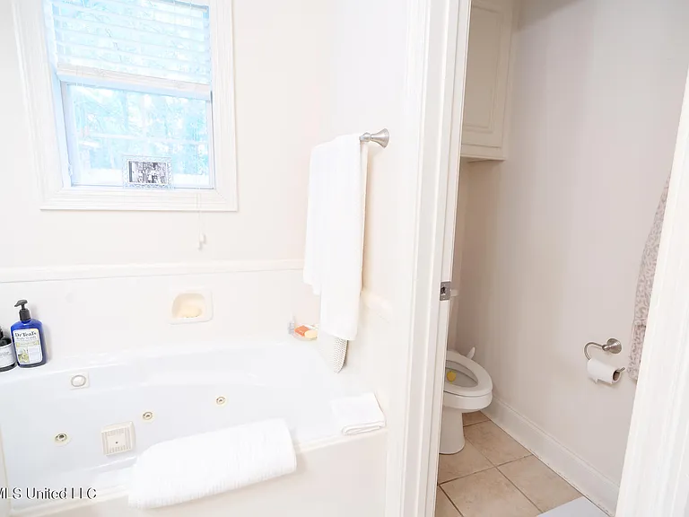 408 Green Tree Pl — Photo 19