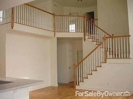 2nd image of 5 Yardley Ct