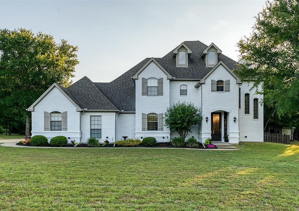 1st image of 277 Buchanan Dr