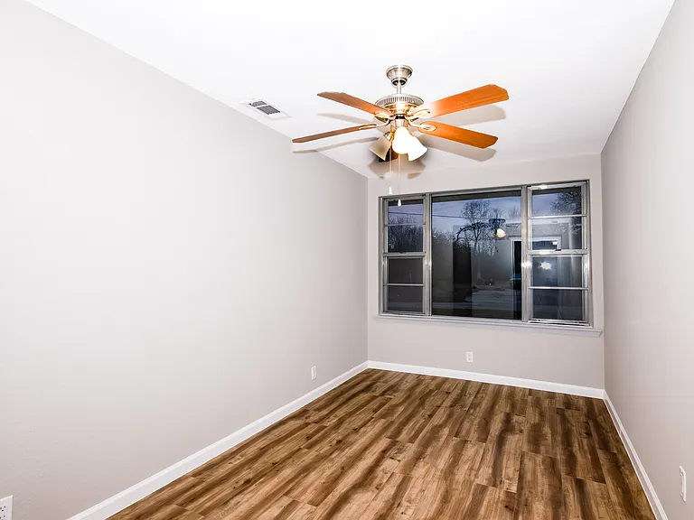509 Church St — Photo 13