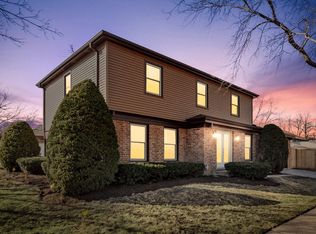 1006 Stratford Rd, Deerfield, IL 60015