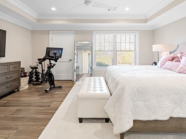 1 Village Green Dr — Photo 17
