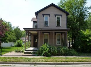 302 E Pearl St, Miamisburg, OH 45342